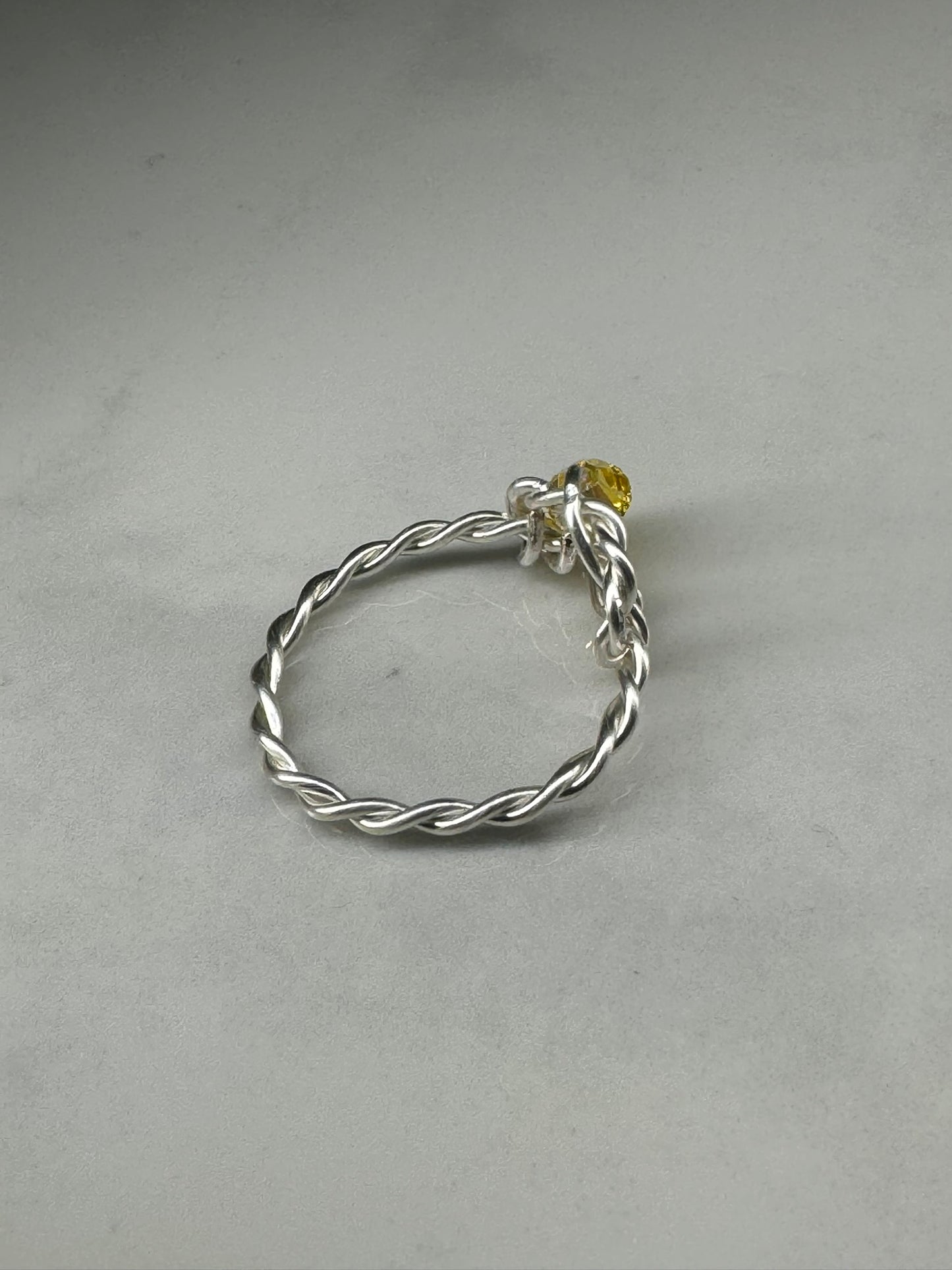 Twisted Sparkly ringe