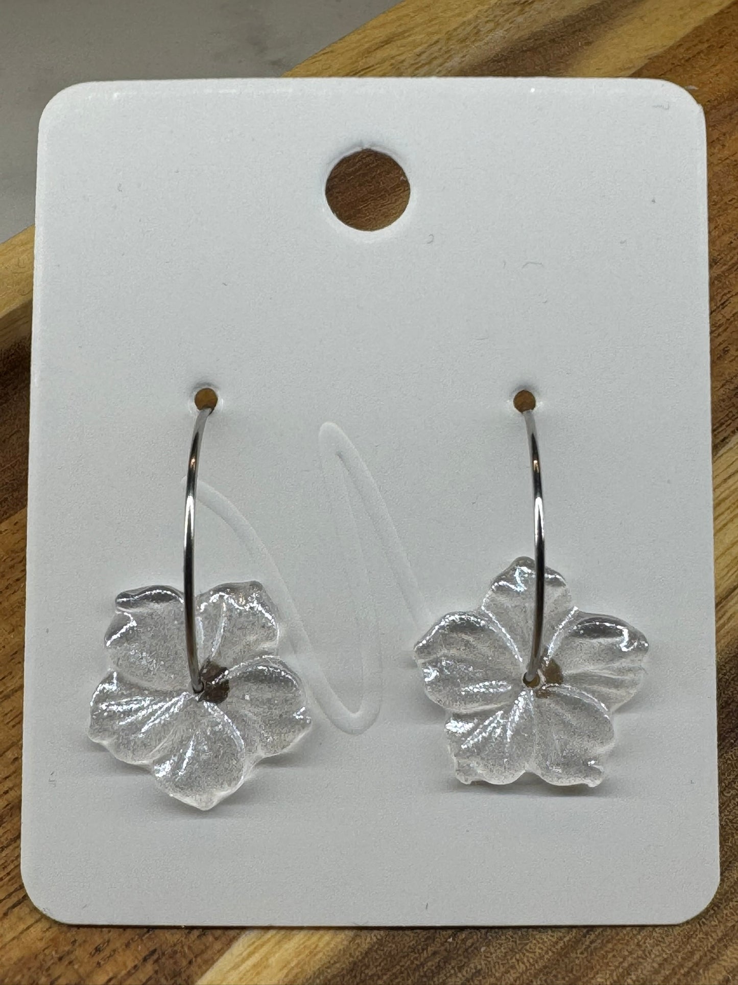 Glassy flower hoops