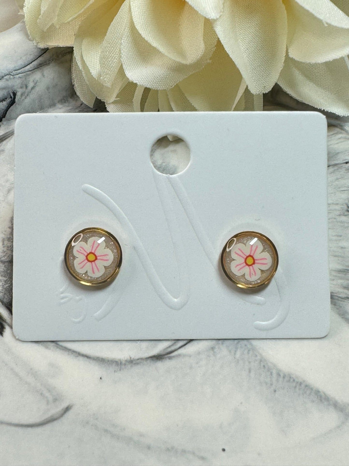 Flower studs