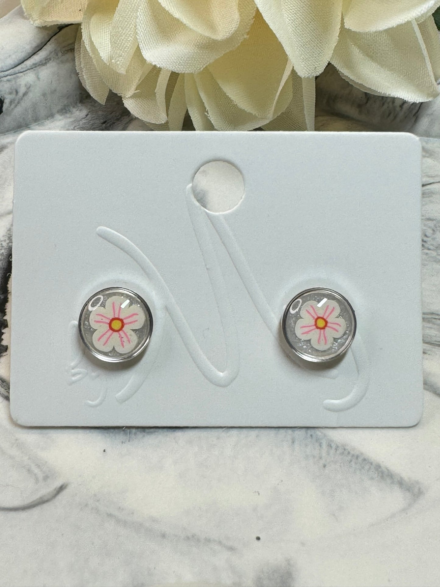 Flower studs