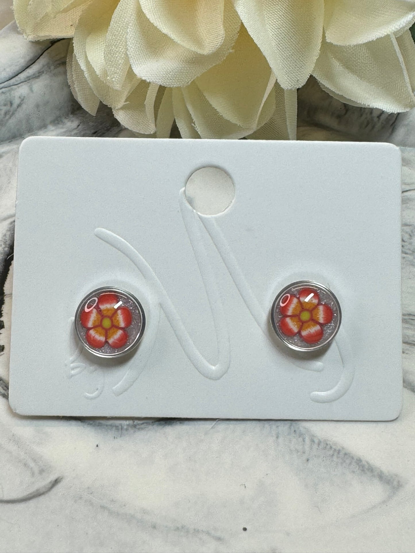 Flower studs