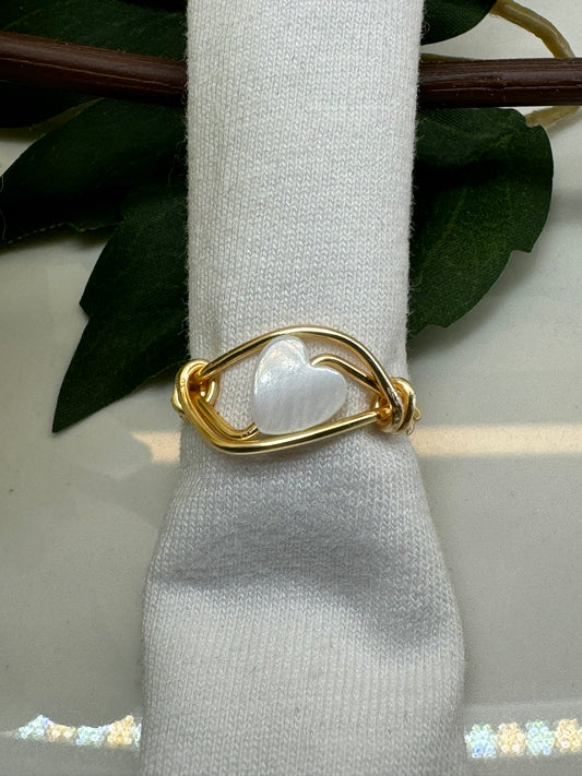 Wrappy Pearly Heart ring